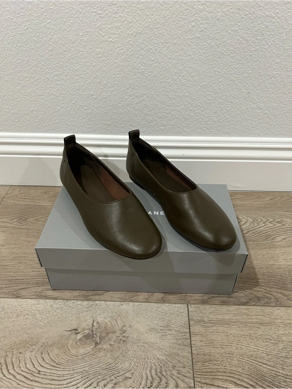 Everlane The Day Glove Flat - Picture 6 of 10